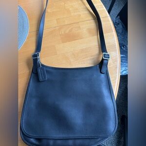 ✨Vintage ✨COACH Black Leather 
w/ Silver hardware #9135 Hippie Flap Crossbody